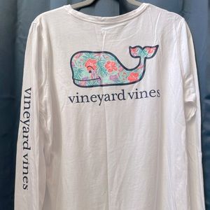 Vineyard Vines Tropical Long sleeve Tee. Size Large. Brand NWOT.